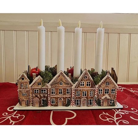 Pepparkakshus bordsdekoration Juligt centerpiece, utskurna fönster för LED-ljus