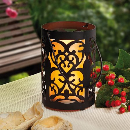 Metalllykta med LED-ljus