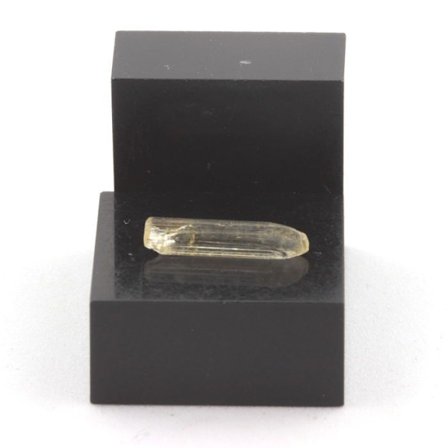 Arvoesine - Skapoliitti - Mpwapwa - 0.86 ct - Harmaa - Kide - Todistuksen aitous