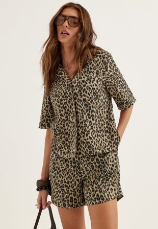 ONLY - Onlemmia S/S BUTTON SHIRT - Black AOP:Leo