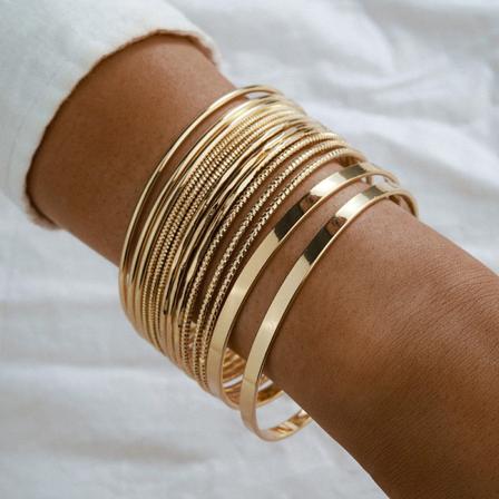 1Set Punk guldfärgade armband för kvinnor Trendiga metallarmband Je 01 one size