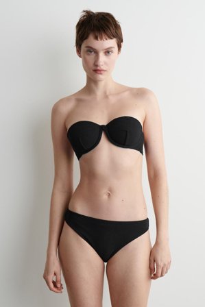 COS Women's Ribbad Halterneck Bikini Bh Med Bygel in Svart