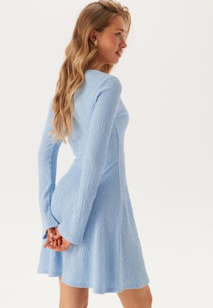 BUBBLEROOM - Structured V-neck Skater Dress - M