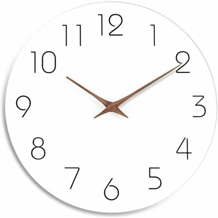 10 tommer lydløs træ vægur, ingen tikkende, batteridrevet, hvidt træ, moderne, kontor, enkel, minimalistisk, dekorativ (hvid)