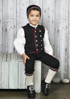 Strikkeoppskrift Festdrakt "William" - Viking of Norway