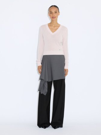 Slim Cashmere V-Neck Sweater