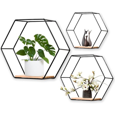 Sæt med 3 hexagonale væghylder i metal og træ - Til udstilling