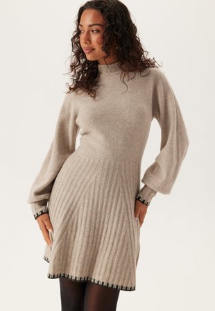 BUBBLEROOM - Contrast Edge Knitted Dress - L