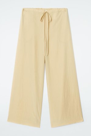 COS Women's Byxor Med Vida Ben Och Dragsko in Beige
