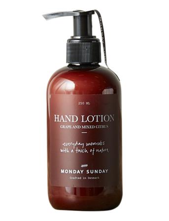 Moments Hand Lotion 250 Ml Home Decoration Bathroom Interior Soap Pumps & Soap Cups Brun Monday Sunday