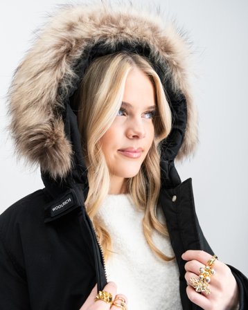 Woolrich ARCTIC RACCOON PARKA Noir Vestes Fille - Kids Brand Store