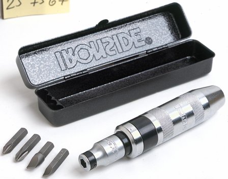 Ironside 120600 Slibeplade med 4 bit, i metalpladekasse, Håndværktøj