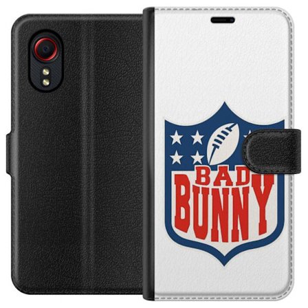 Kompatibel Tegnebogsetui til Samsung Galaxy Xcover 5 Bad Bunny rød grafisk plakat med portræt og typografi i latinamerikansk popdesign