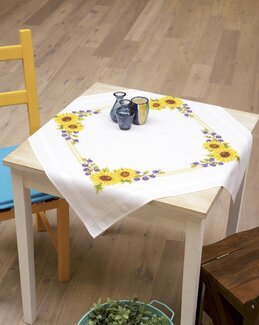 Kirjontapakkaus Liina Auringonkukat