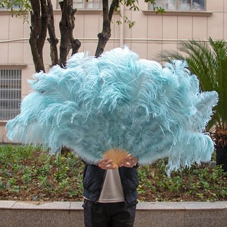 Vaaleansininen strutsinsulkaviuhka lavaesityksiin, 60/100cm[JSR]