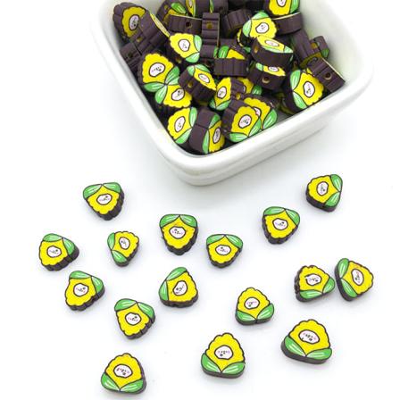 (H)100 mjuka keramiska pärlor blandade med frukt och tecknade perforerade