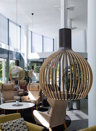 Octo 4240 taklampe 5m ledning - sort