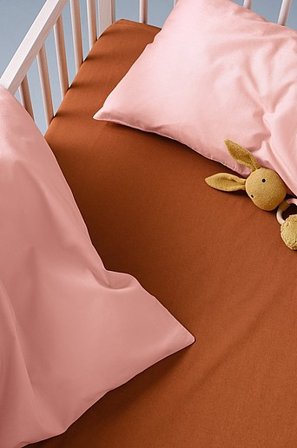 Jotex - Mini Faconsyet Lagen Krybbe Økologisk 60x120 Cm Karamelbrun - ZACK - Køb Lagener hos Jotex