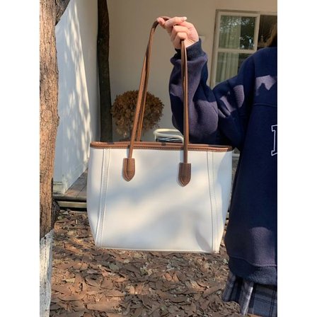 Olkalaukku naisille, pieni olkalaukku, käsilaukku, kainalokalaukku, sopii yhteen, ulos menemiseen jne., valkoinen, 35*10*27cm