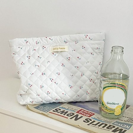 Quiltad sminkväska Blommig kosmetisk påse 02 02