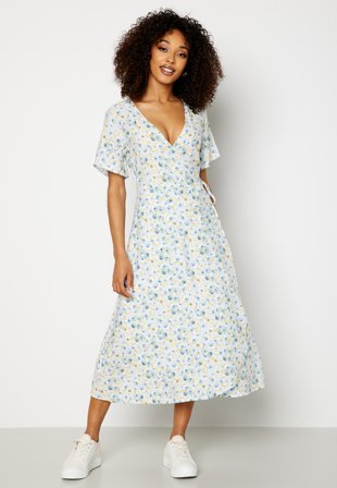 VILA Siflo S/S Wrap Dress Birch AOP:Flower Klær