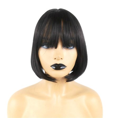 Dameparykk med lugg, kort rett hår, kjemisk fiber