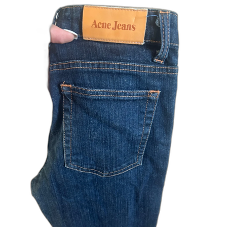 Mörkblå jeans från Acne