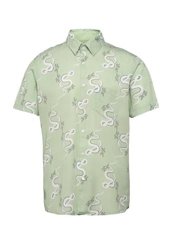 Classic S/S Shirt - Hiss Green Far Afield