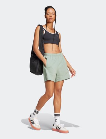 adidas Originals Ess Shorts - Green - XS
