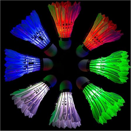 LED Sulkapallo, 8 kpl Valoisia Sulkapalloja, Valoisa LED-valaistus, Värikkäitä Sulkapalloja Sisä- ja Ulkoliikuntaan