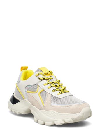 Sneaker Patterned Petit By Sofie Schnoor