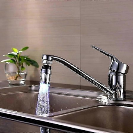 360° Svingbar LED Lys Kranhode Luftblandere Temperaturkontroll Skiftende RGB Glød Vannkran Dyse for Kjøkken Bad - Perfekt