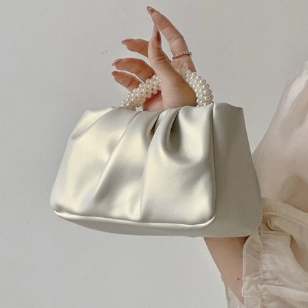 Dame Cloud Bag Pearl Håndveske HVIT