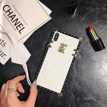 Fodral för iPhone 13 Pro Max vit snodd fyrkantig trendig märke liten Xiangling rutig fårskinn ant