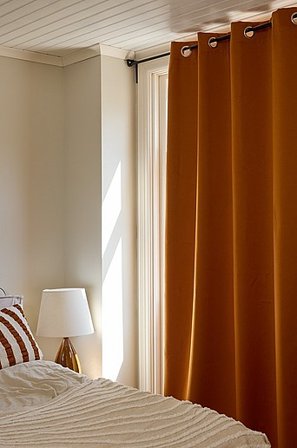 Jotex - Verdunkelungsvorhang Ösenschal, 1 St. Gebranntes orange - KYLIE - Kaufe Verdunkelungsvorhänge bei Jotex