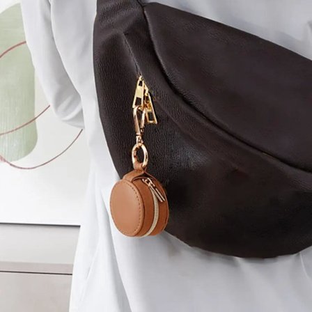 Pyöreä mini-korurasia, kannettava matkakorujen järjestäjä, korvakoru- ja sormusjärjestäjä, korut eivät sisälly.