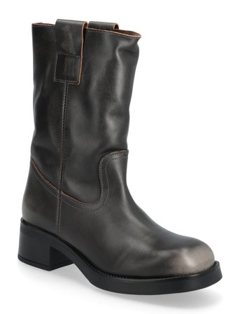 Benedict Brown Steve Madden