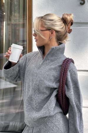 Erica Kvam x NA-KD Pull zippé à demi-manches - Pulls en maille - Gris - XS (EU 32)