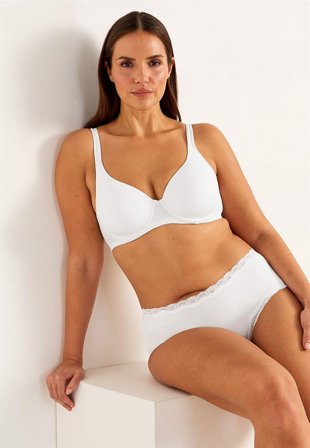 Cellbes of Sweden - Lätt vadderad t-shirt-bh Sara - vit - för damer - 90A