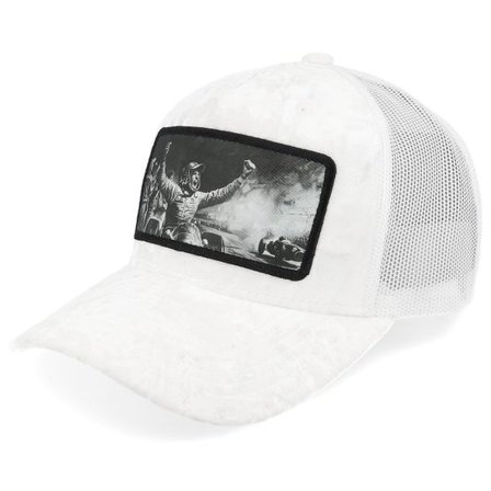 Calza Pennello - Vit trucker Keps - Celebrating Racing Victory Velvet White A-Frame Trucker @ Hatstore