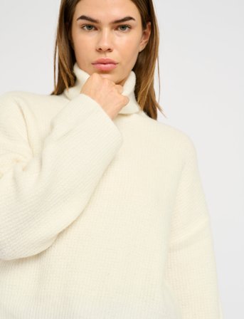 Gestuz Alphagz Rollneck - White - L