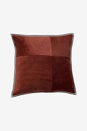 Markslöjd - ARNA tyyny 50x50 cm - Punainen - Koristetyynyt & tyynynpäälliset - 50X50 - - Homeroom