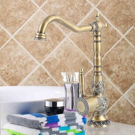 Elegant Kobbervask med Udsmykning og Messing Vandhane