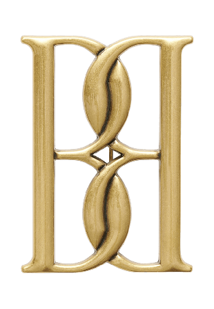 By Malene Birger Mono stor brosch i guldfinish Accessoarer Dam Guld ONESIZE