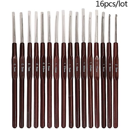 16 kpl Muovikahvaisia Virkkauskoukkuja Virkkaussetti