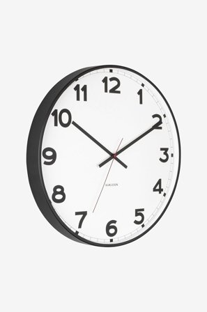 Karlsson - Veggklokke New Classic Medium - Hvit - Veggklokker & bordklokker - Fra Homeroom