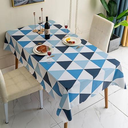 Geometriske former trekant moderne mønster rektangulært firkantet sammenleggbart borddeksel (blå)
