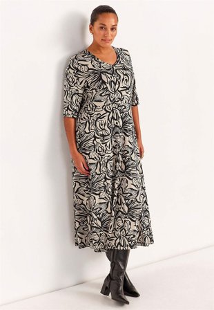 Cellbes of Sweden - Mönstrad viskosklänning med fickor - svart / mönstrad - för damer - 50/52