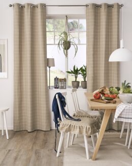 Öljettlängd garnfärgad ruta Ella 2-pack Sand - 95x240 cm, overlock nertill - Linea