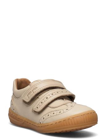 Broque Velcro Sneaker Cream Pom Pom